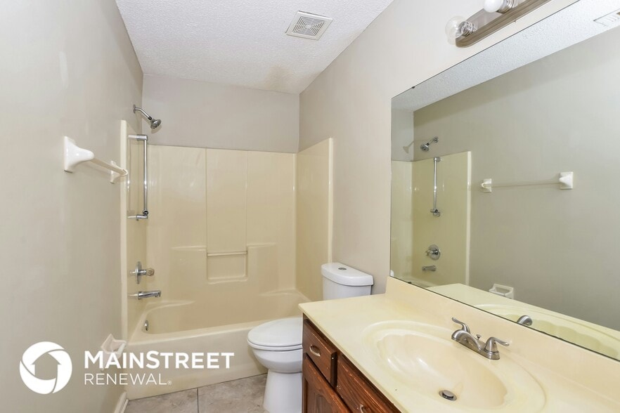 Building Photo - 1247 Grange Way Dr