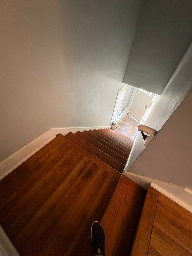 Building Photo - 343 N McLean Blvd