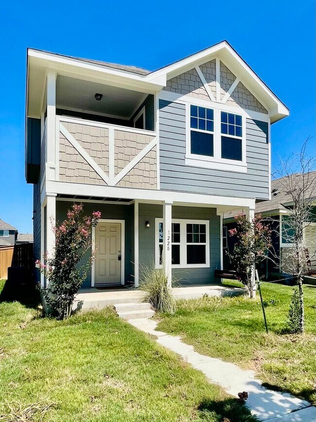 Building Photo - Newer Home in Up & Coming Neighborhood!