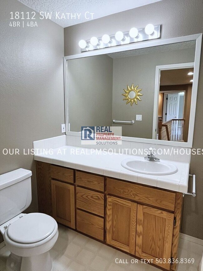 Building Photo - 18112 SW Kathy Ct