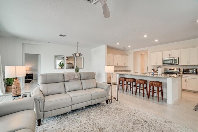 Building Photo - 3250 Weston Manor Dr