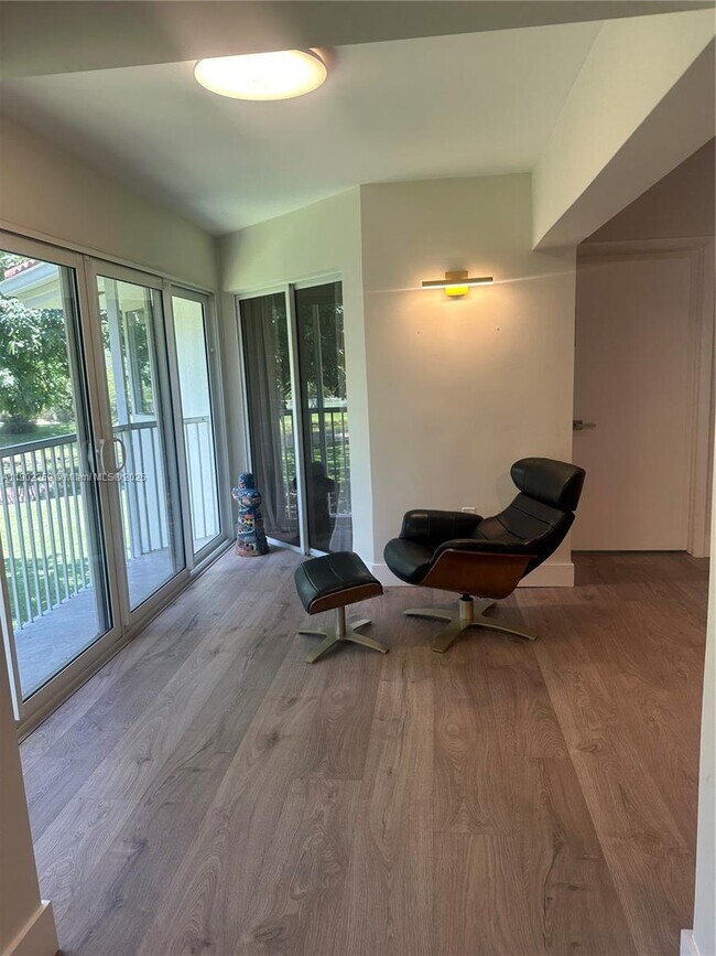 Building Photo - 9257 NW 9th Pl