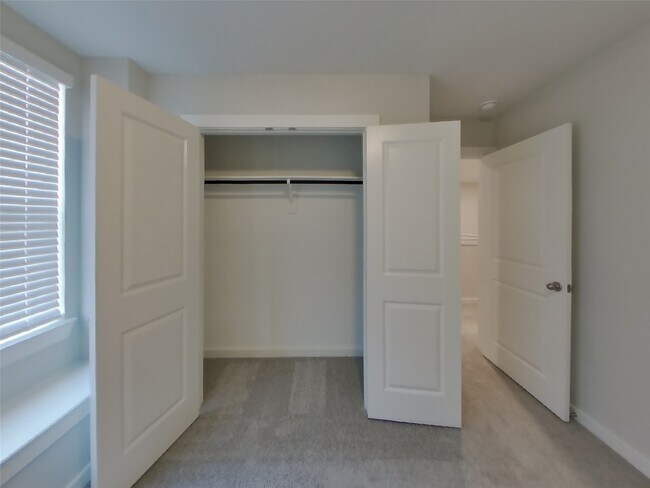 Building Photo - 22627 Terrazzo Dr