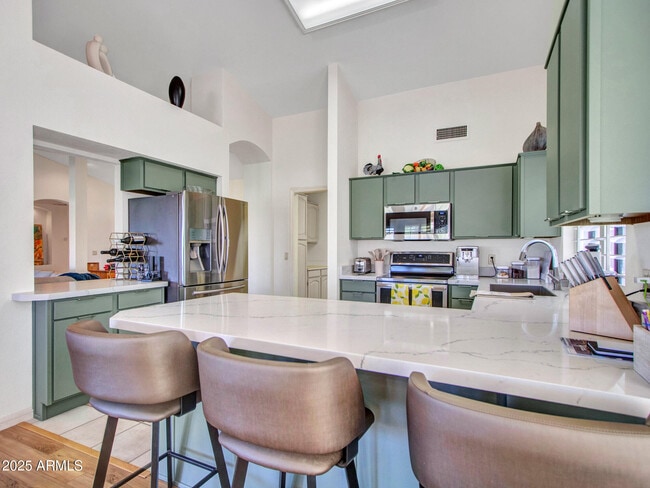 Building Photo - 9343 W Escuda Dr