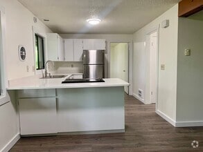 Building Photo - E1504