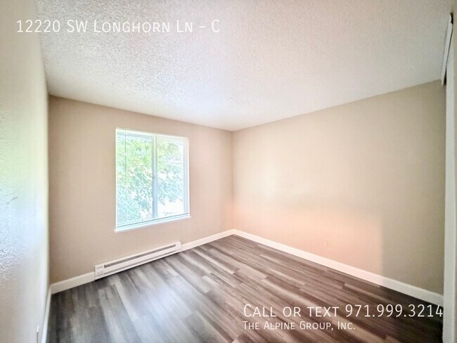 Building Photo - 12220 SW Longhorn Ln