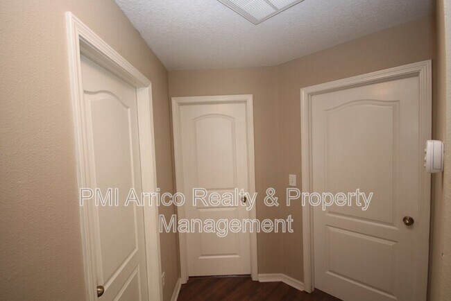 Building Photo - 12716 Evington Point Dr