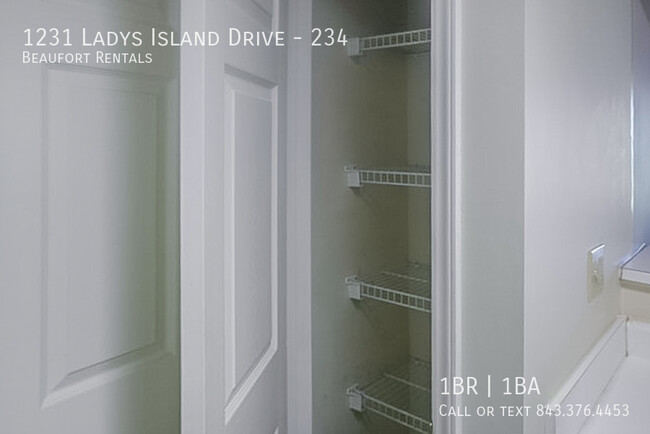 Building Photo - 1231 Ladys Island Dr
