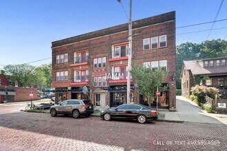 Building Photo - 2187 Murray Hill Rd