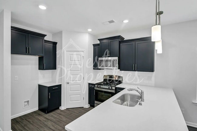 Building Photo - 432 Sandfarm Trail