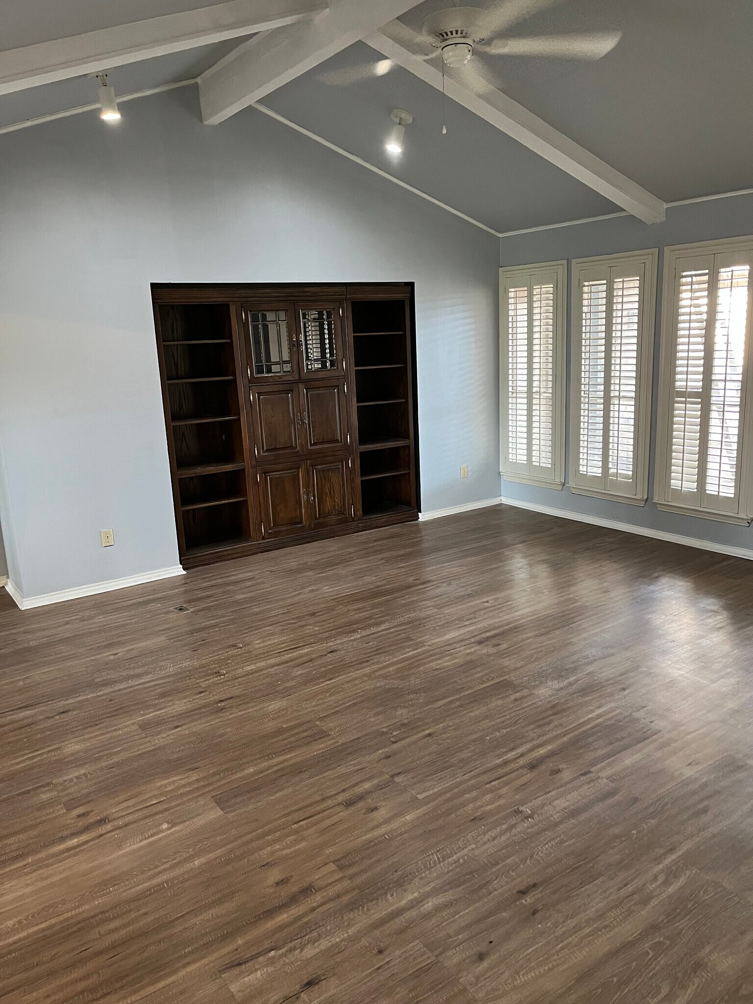 Building Photo - 2304 Canyon Valley Trl