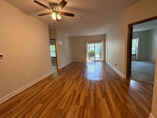Building Photo - 3317 Stratford Ct