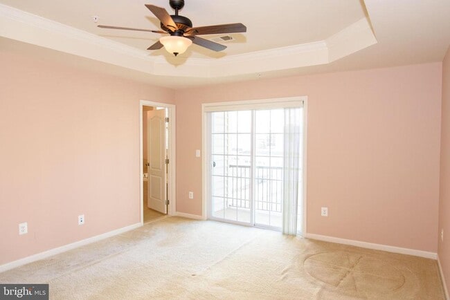 Building Photo - 23548 Hopewell Manor Terrace