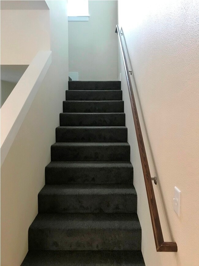 Primary Photo - 1964 Main St