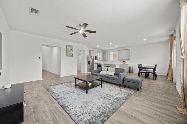 Building Photo - 124-A Banyon Drive