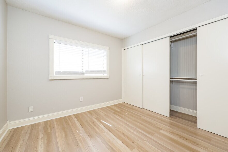 Building Photo - 21303 Bassbrook Dr