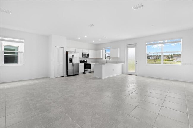 Building Photo - 478 Bogey Dr