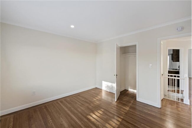 Building Photo - 279 Ramsell St