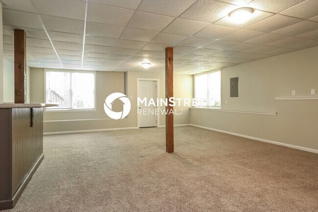 Building Photo - 3 Bedroom Pet-Friendly Home in Greensboro, NC with Main Street Renewal