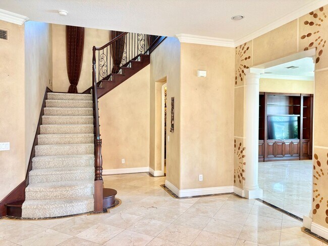 Building Photo - Boat Dock Home | Gated Community | Oxnard ...