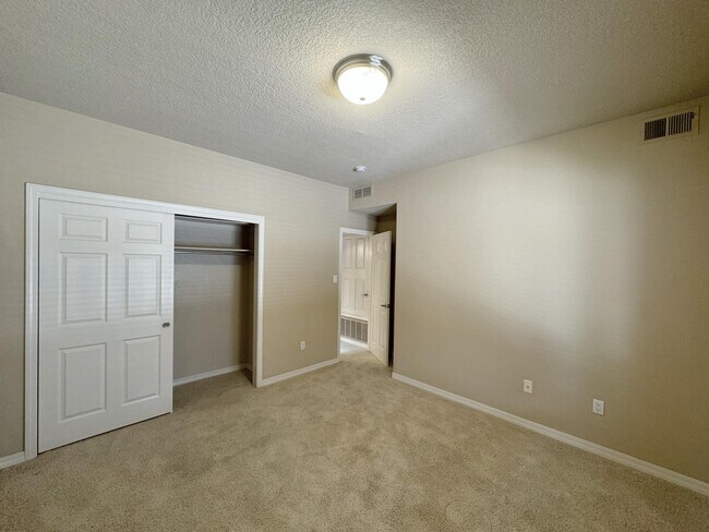 Building Photo - 4319 Summer Hill Ln NW