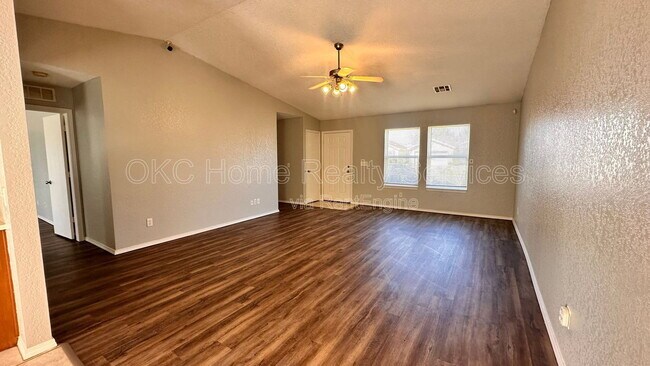 Building Photo - 5520 Bush Creek Way