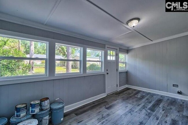 Building Photo - 4057 Rosewood Dr