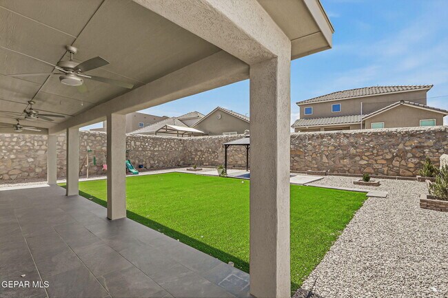Building Photo - 13082 Oakhampton Ave