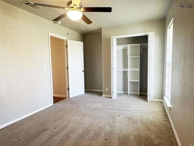 Building Photo - 3016 Stearns Ave