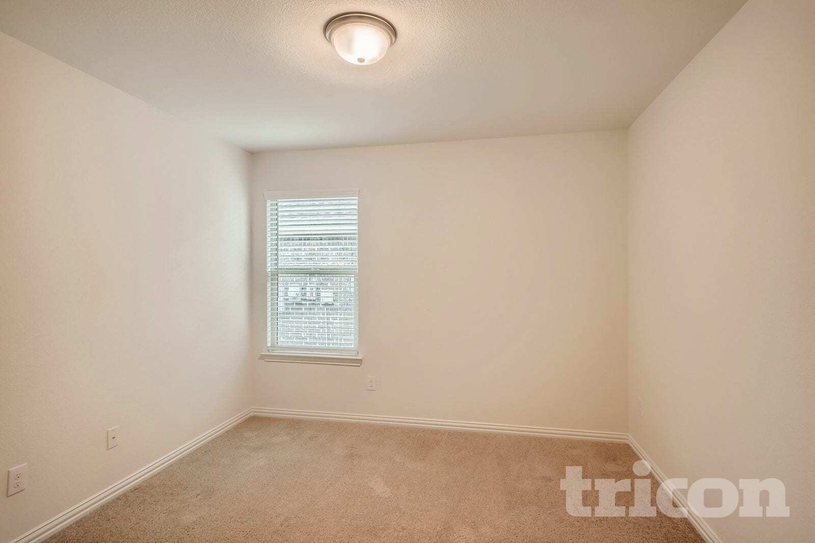 Building Photo - 1348 Renoir Dr