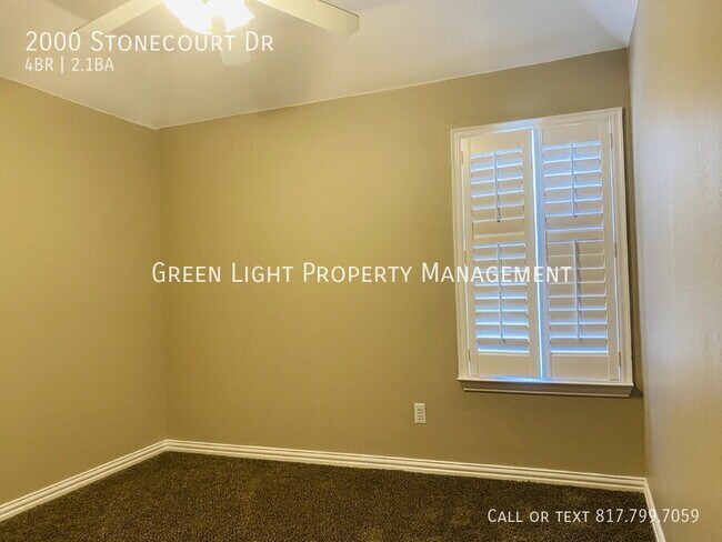 Building Photo - 2000 Stonecourt Dr