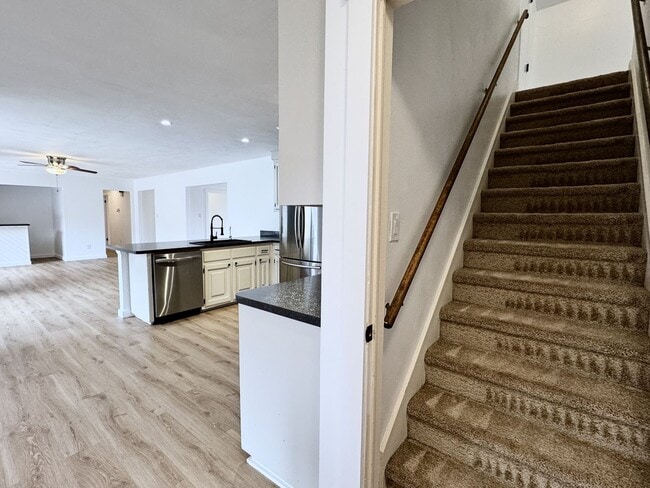 Building Photo - READY NOW!! 4-Bedroom Home in Lake Trant w/Attached Garage! Pet Friendly!