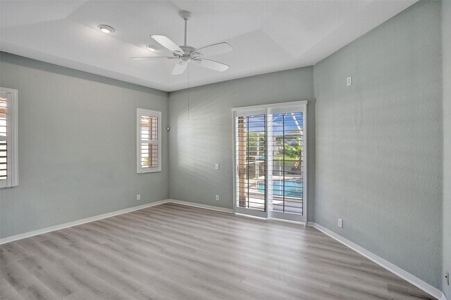 Building Photo - 5977 NW 73rd Ct