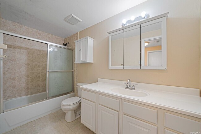 Building Photo - 339 Birchwood Rd