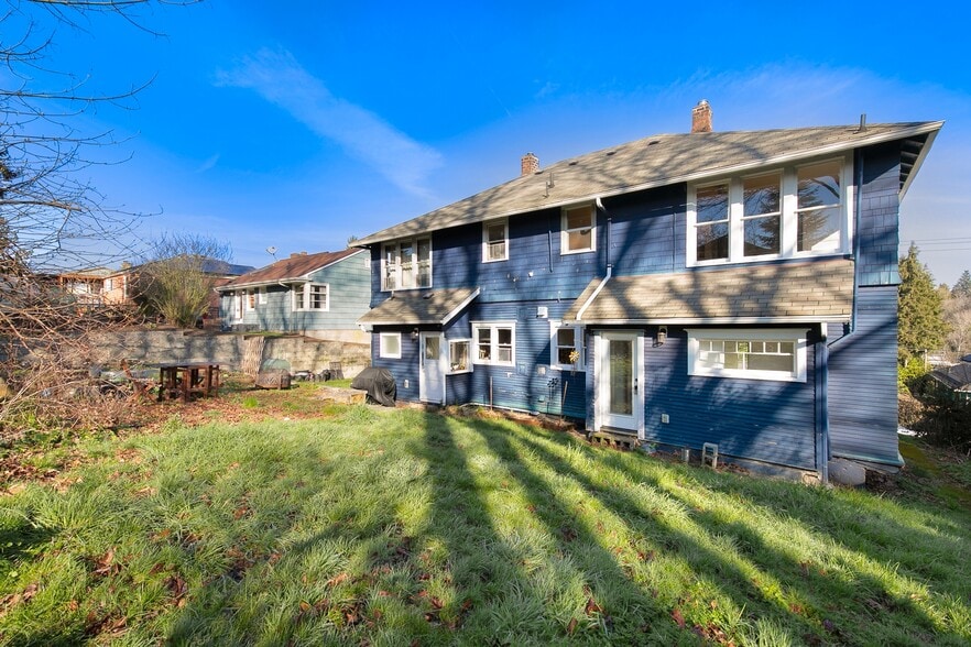 Building Photo - 4215 S Lucile St