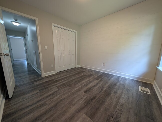 Building Photo - 1001 Nighthawk Ln