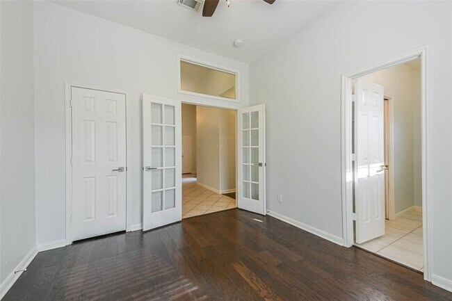 Building Photo - 3603 E Cedar Hollow Dr