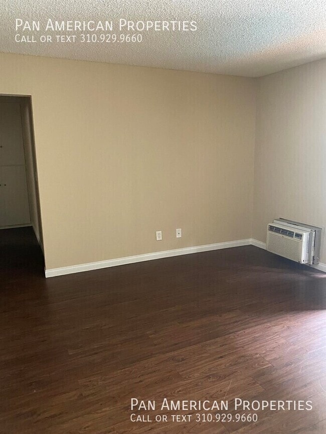 Building Photo - 812 N. Azusa-#4