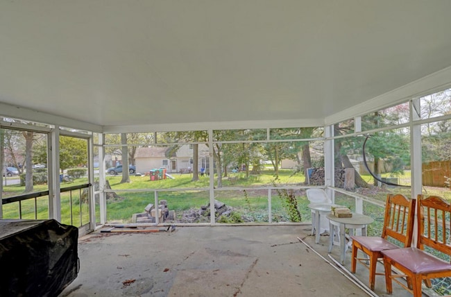 Building Photo - 606 Wyoming Ave