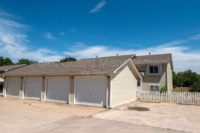 Building Photo - 5510 S Gold St