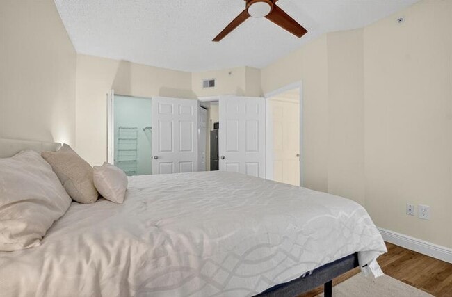 Building Photo - 3212 Tuscany Way