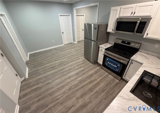 Building Photo - 910 Rome St