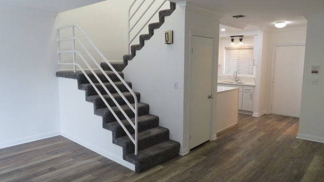 Building Photo - 11527 Ohio Ave