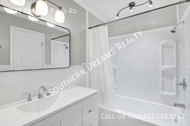 Building Photo - 2522 Rolling Pines Rd