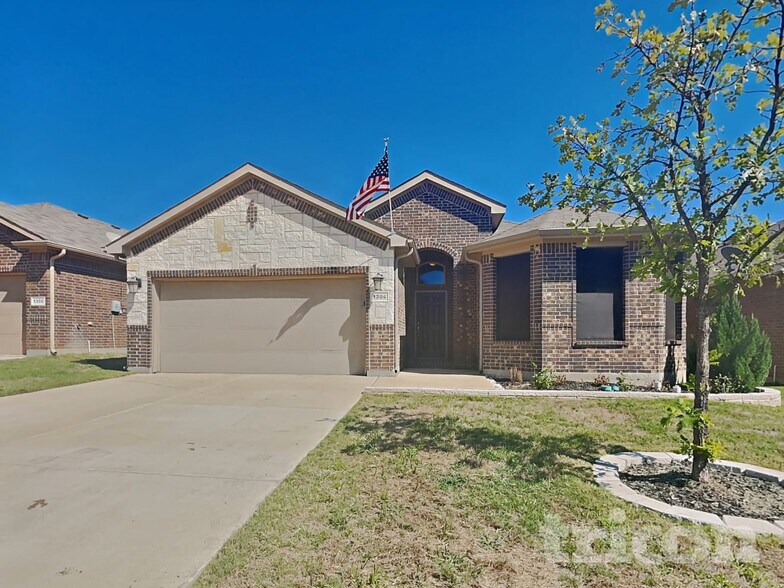 Building Photo - 1304 Glen Ct