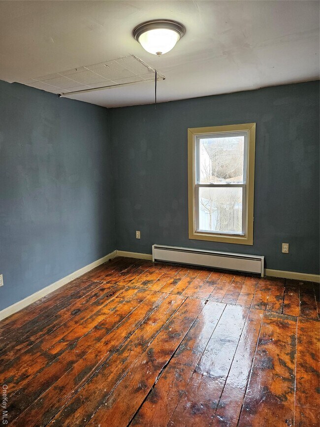 Building Photo - 42 Barcelow St