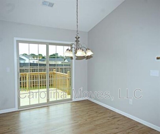 Building Photo - 105 Lockeland Park Dr