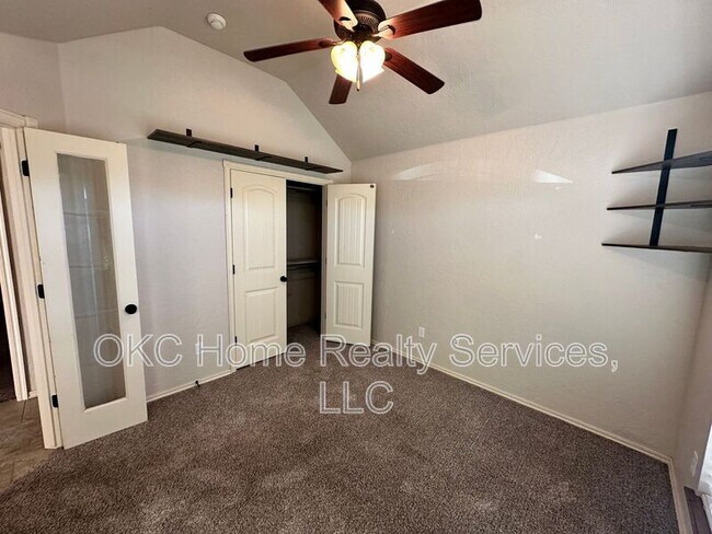 Building Photo - 1909 NE 32nd St