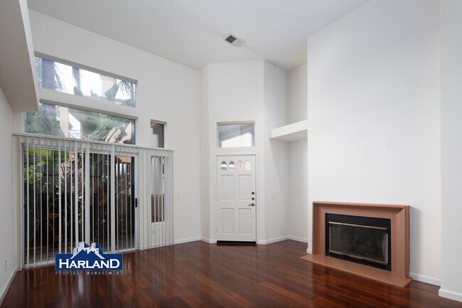 Building Photo - 7110 Calabria Ct