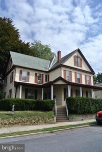 Building Photo - 409 S High St